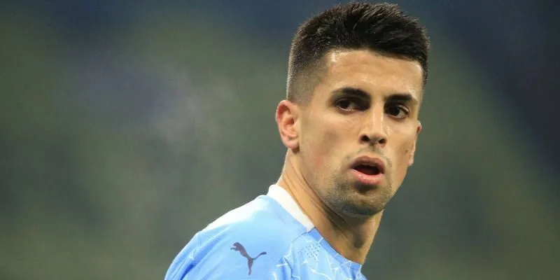 Phong cách chơi bóng của cầu thủ Joao Cancelo