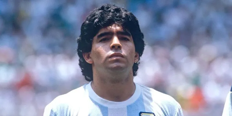 Tiểu sử chi tiết về cầu thủ Diego Maradona